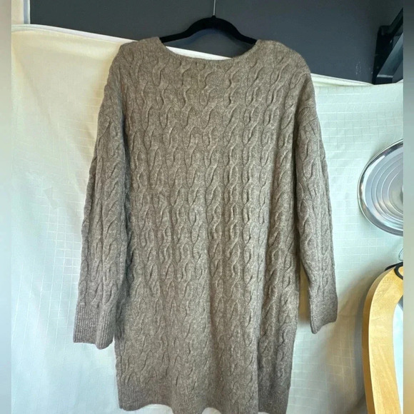 Womens H&M Wool Blend-Oversized Tan Brown Mini Sweater Dress Tunic Size M-XL - Picture 3 of 6